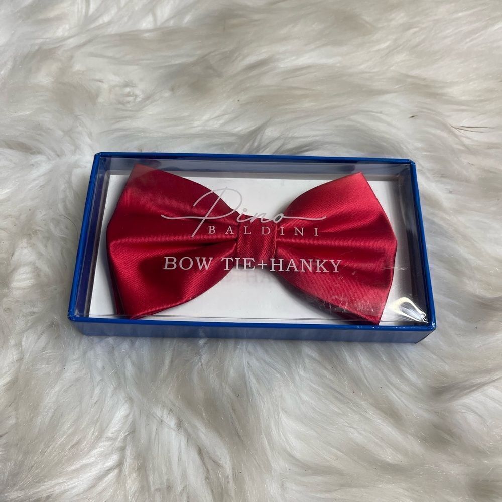 New in Box Pino Baldini set of Satin Red Bow tie & Hanky.